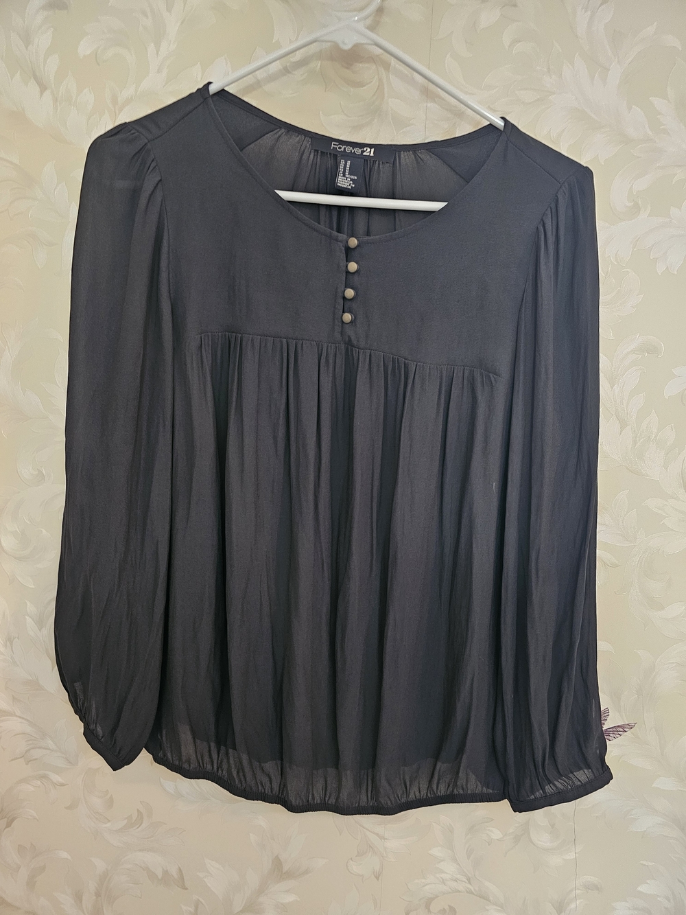 Forever 21 Black Flowing Long-Sleeve Peasant Top